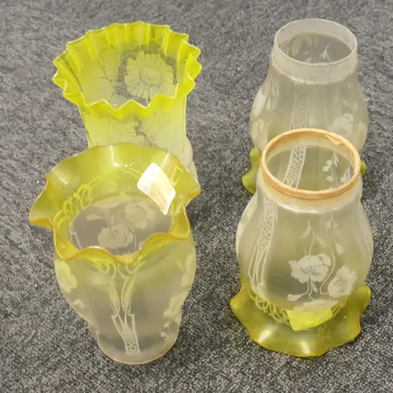 BOX LOT 4 YELLOW VICTORIAN SHADES