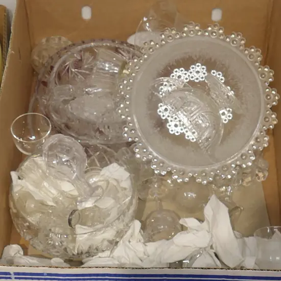 BOX CRYSTAL & GLASSWARE: BOWLS CONDIMENTS ETC