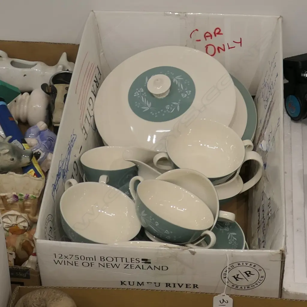 25 PCE PART DINNER SET ROYAL DOULTON 'CASCADE' Image 1++