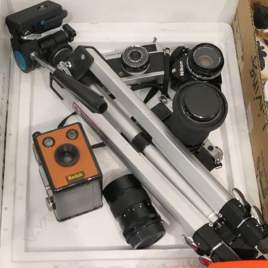BOX FILM CAMERAS ETC INCL. CANON AE1 / OLYMPUS TRIP 35 / NIKON EM / TRIPOD ETC