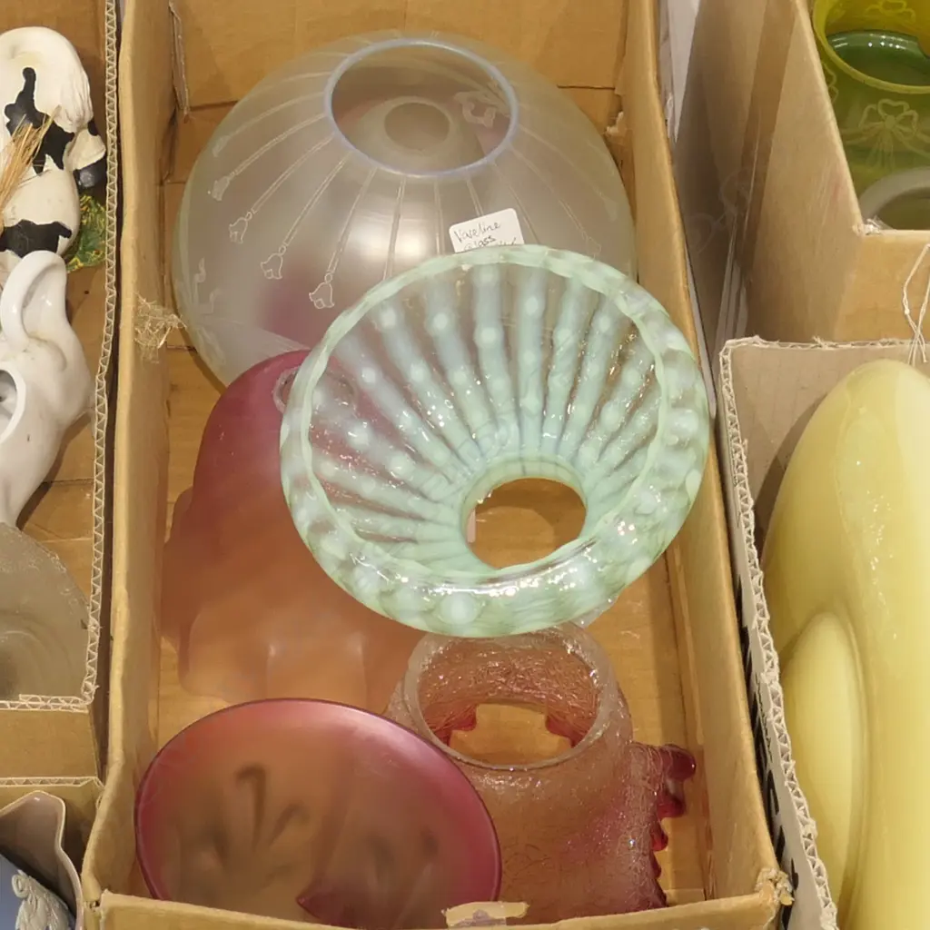 BOX LOT EDWARDIAN & VASELINE GLASS LIGHT FITTINGS Image 1++