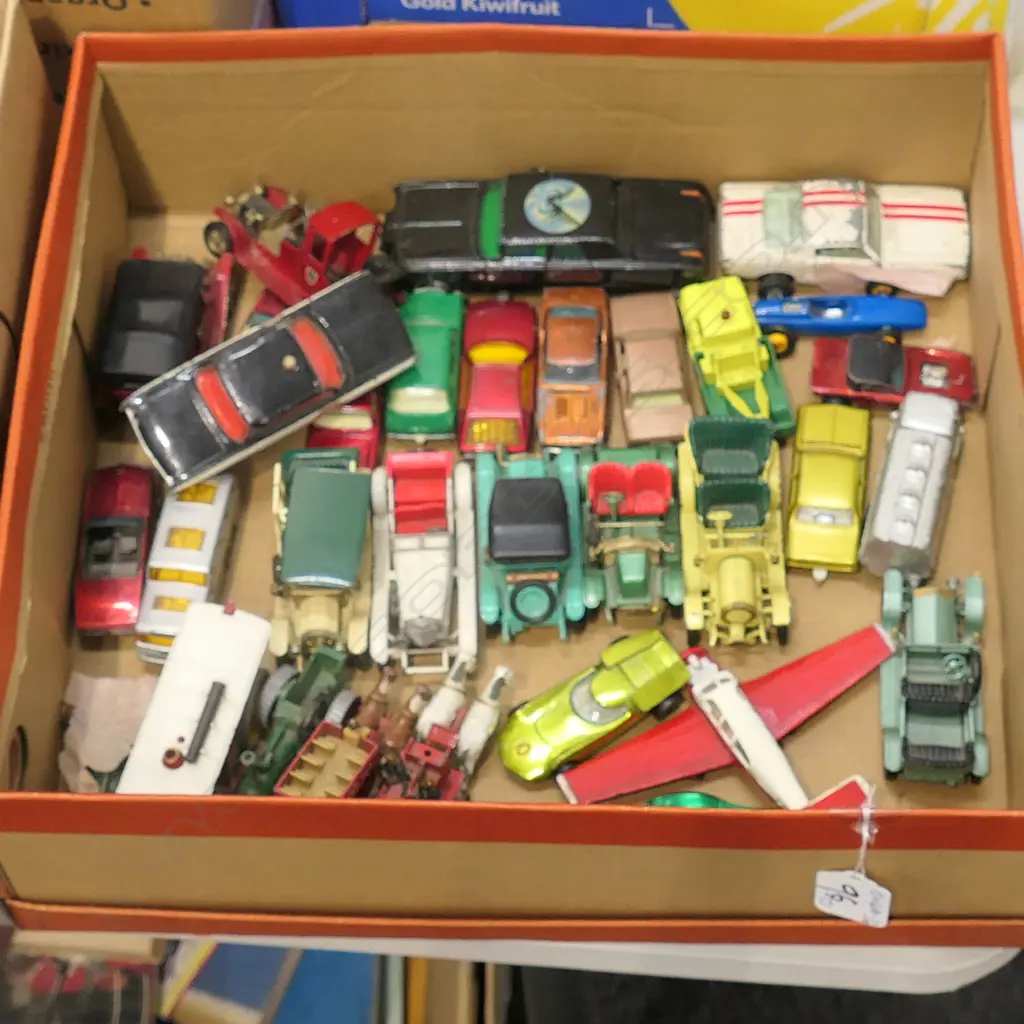 BOX OF VINTAGE MATCHBOX CORGI DINKY & OTHER TOYS Image 1++