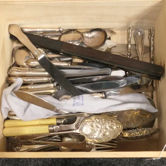 LOT ASST EP CUTLERY ETC