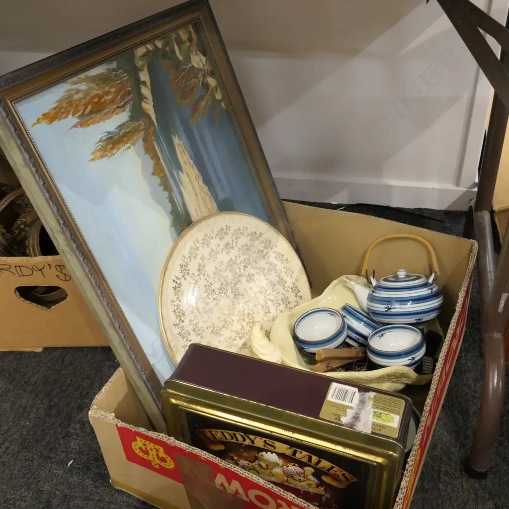 LOT ASST CHINA /PUPPET/OIL PANTING/ ETC Image 1++