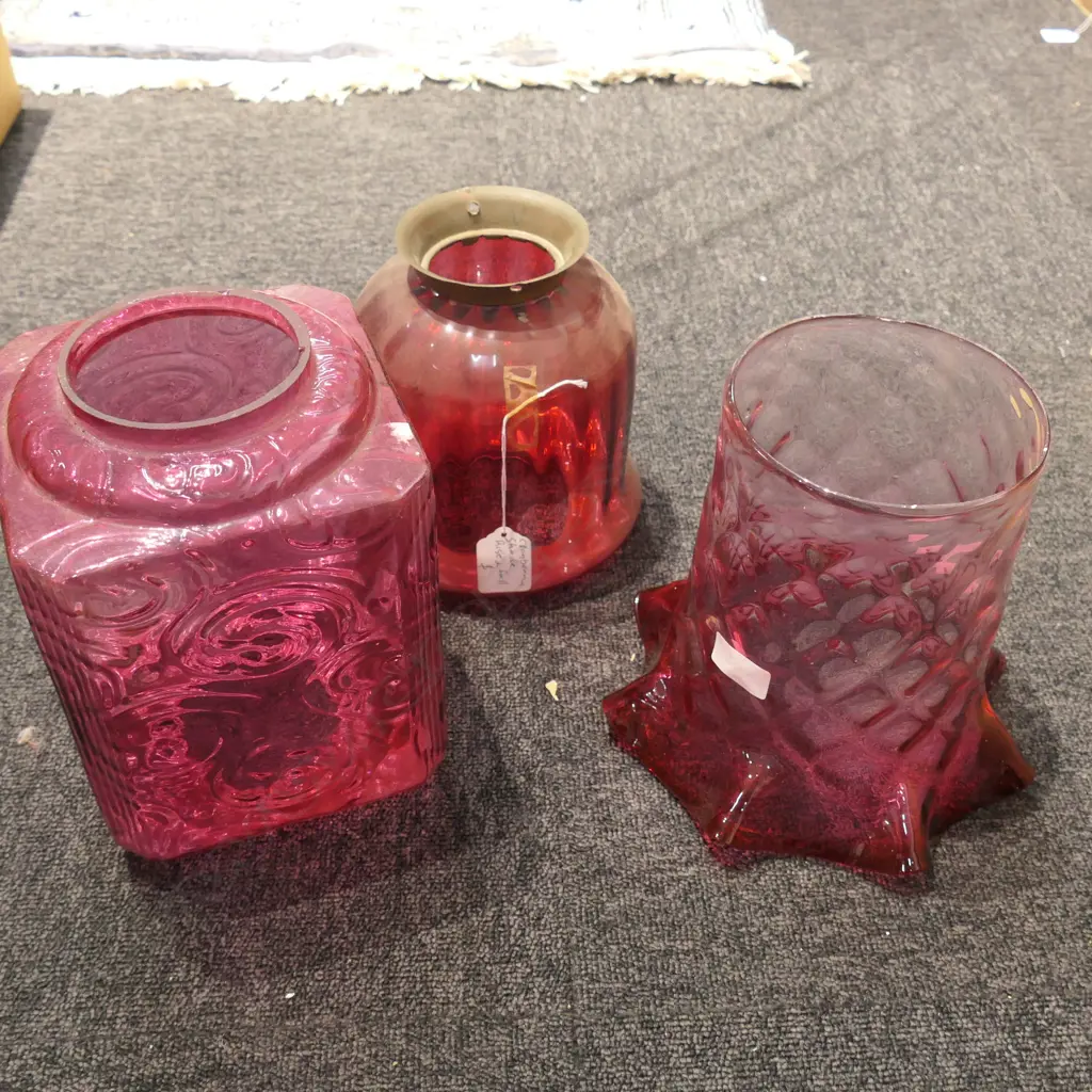 THREE ANTIQUE CRANBERRY LIGHT SHADES Image 1++