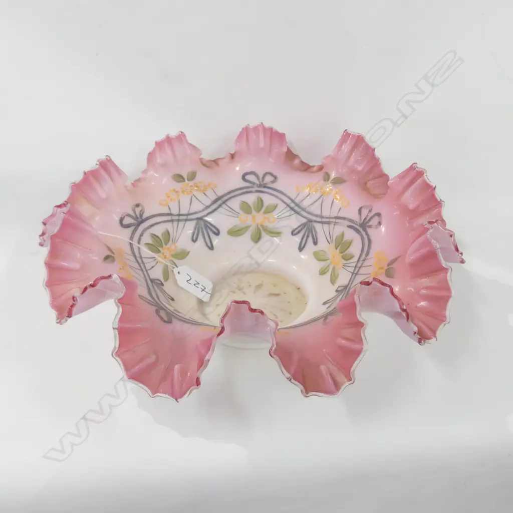 VICTORIAN GLASS PINK FRILLED EDGE BOWL H/PAINTED  Image 1++