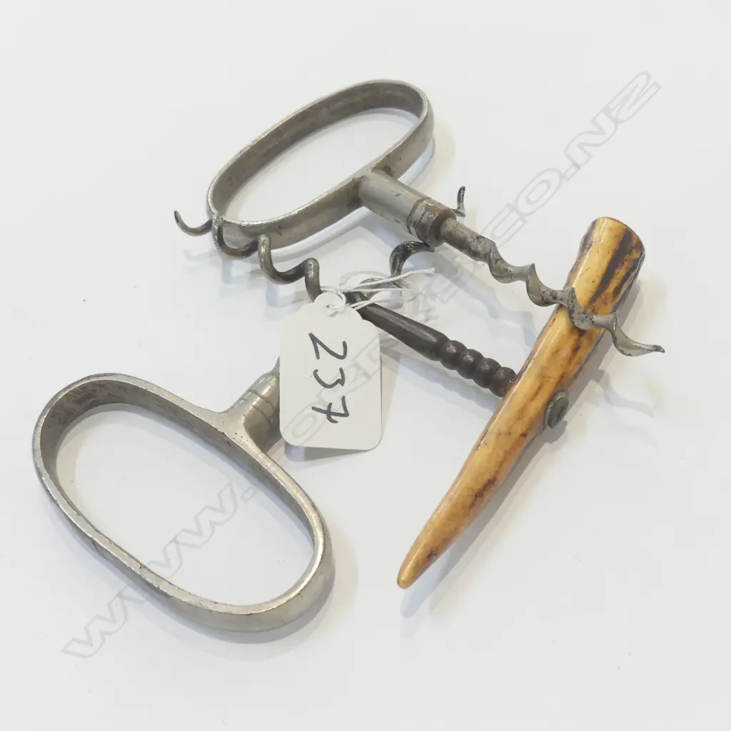 3 VINTAGE CORK SCREWS 1 ANTLER HANDLE... Image 1++