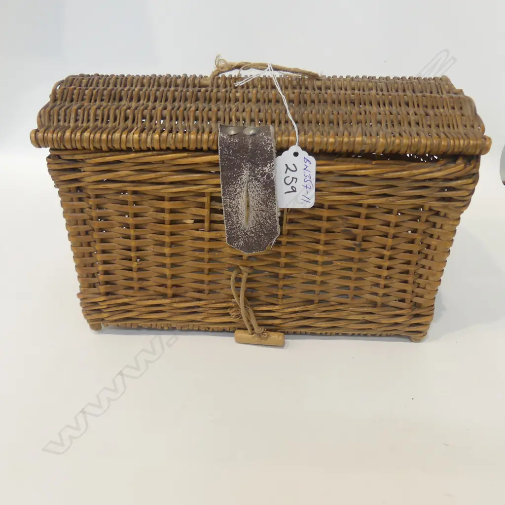 19THC WOVEN CANE SEWING BASKET + LETTER OF HISTORY Image 1++