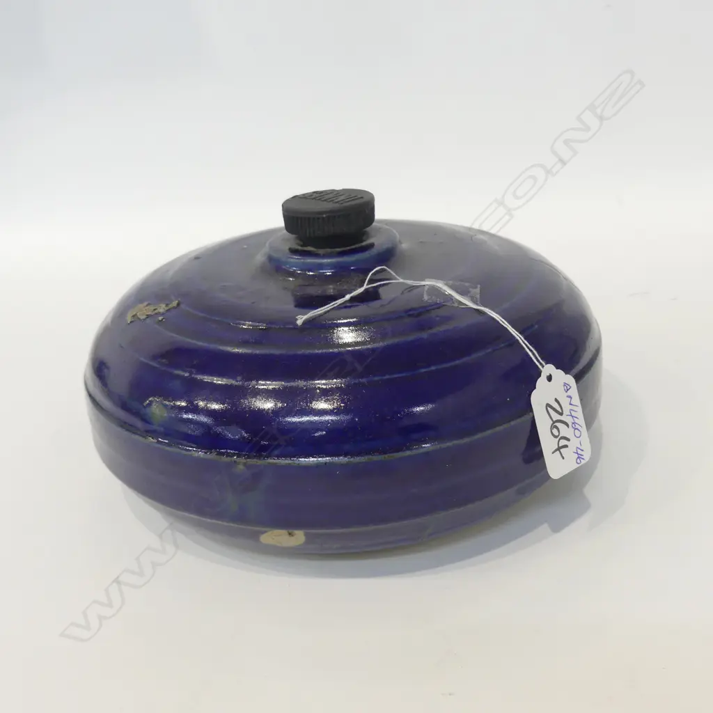 TIMARU POTTERIES BLUE STOURWARE HOTWATER BOTTLE Image 1++
