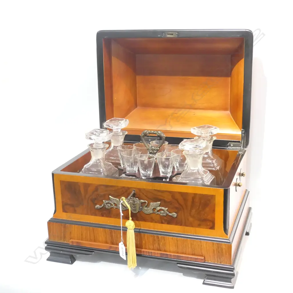 LIDDED INLAY BAR CHEST W/ DECANTERS ETC. W. 420MM Image 1++