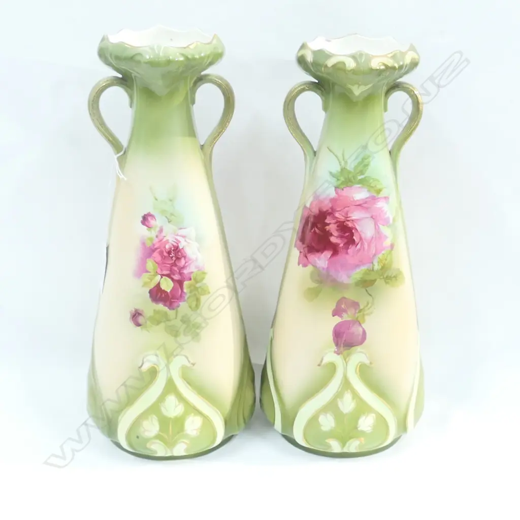 PAIR OF EDWARDIAN ART NOUVEAU VASES Image 1++