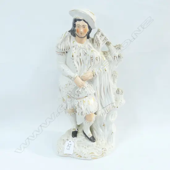 STAFFORDSHIRE BAGPIPER AF