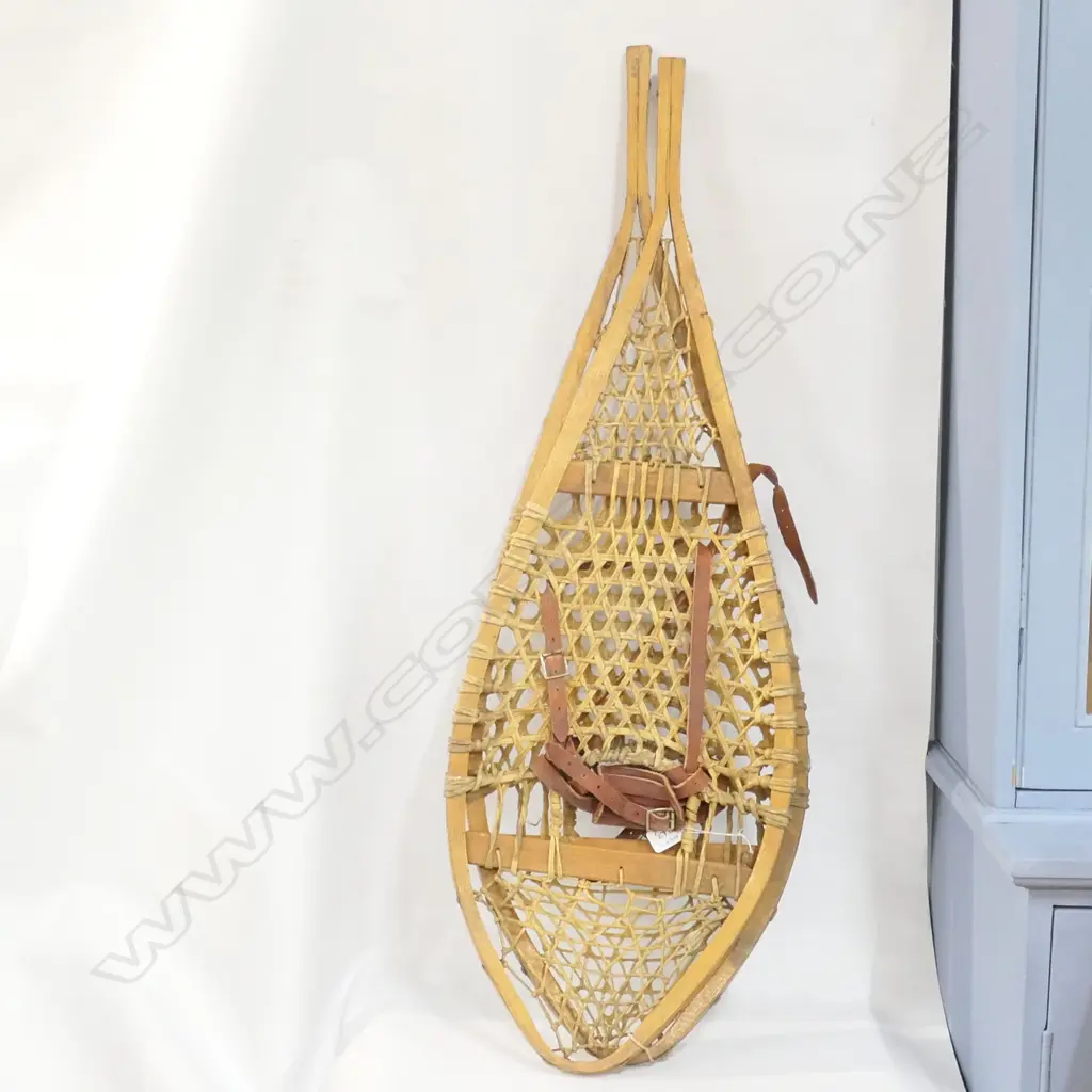 PR VINTAGE BENTWOOD SNOW SHOES Image 1++