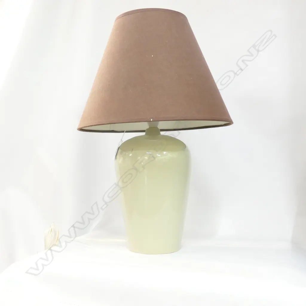 CONTEMPORARY CERAMIC TABLE LAMP BROWN SHADE  Image 1++