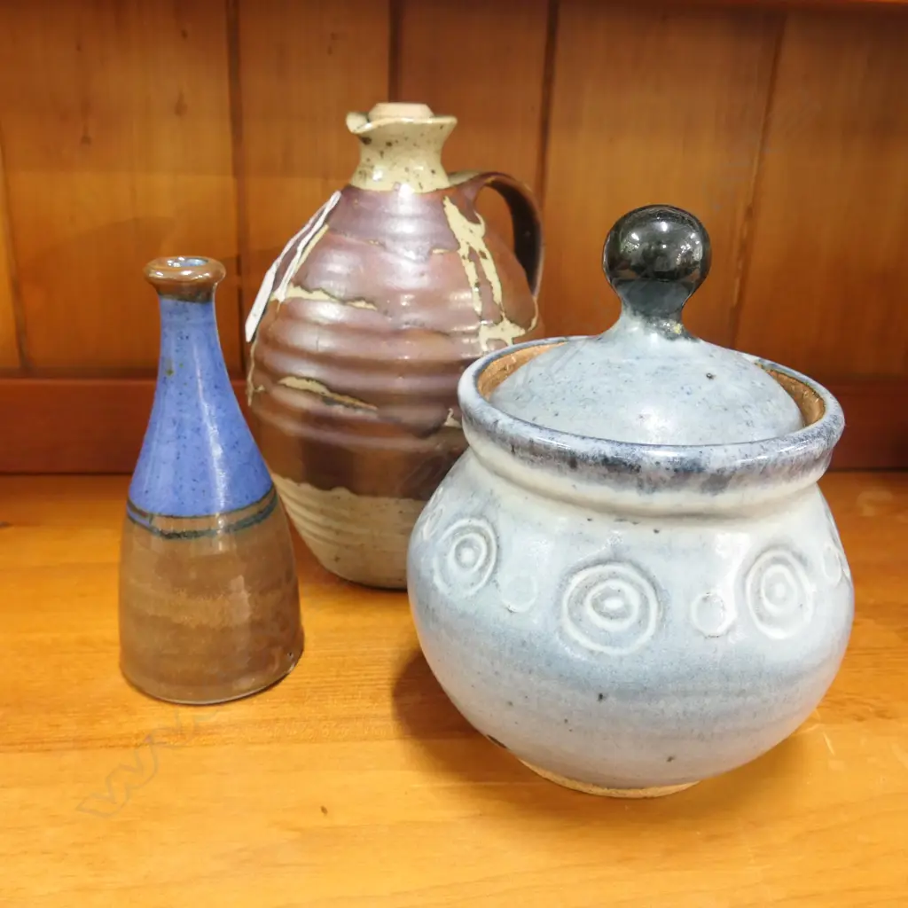 3 NZ STUDIO POTTERY PCES: ADRIAN COTTER JUG... Image 1++