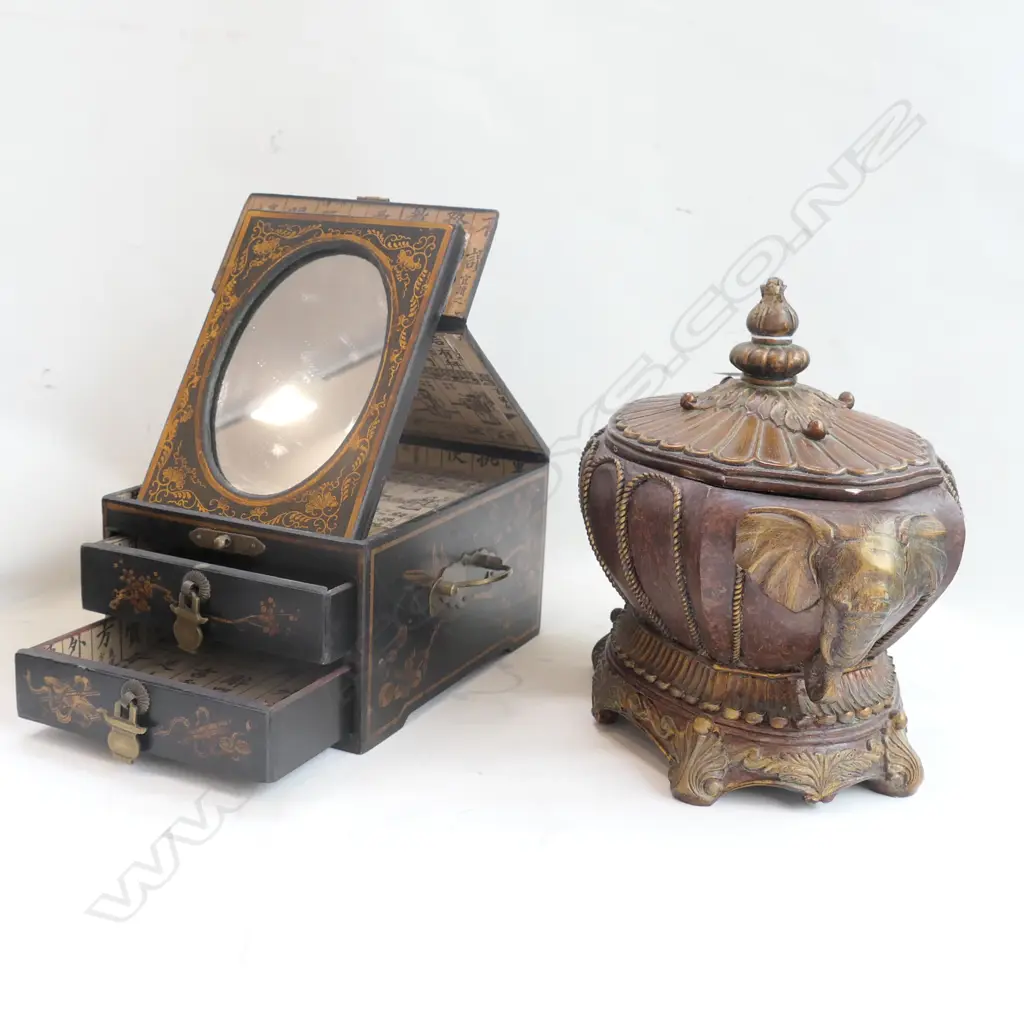 CHINOISERIE DRESSING TABLE BOX + LIDDED POT W. 270MM Image 1++