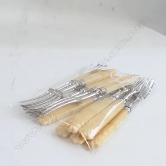 SET 12 VICT. IVORY HANDLED & STEEL FRUIT FORKS
