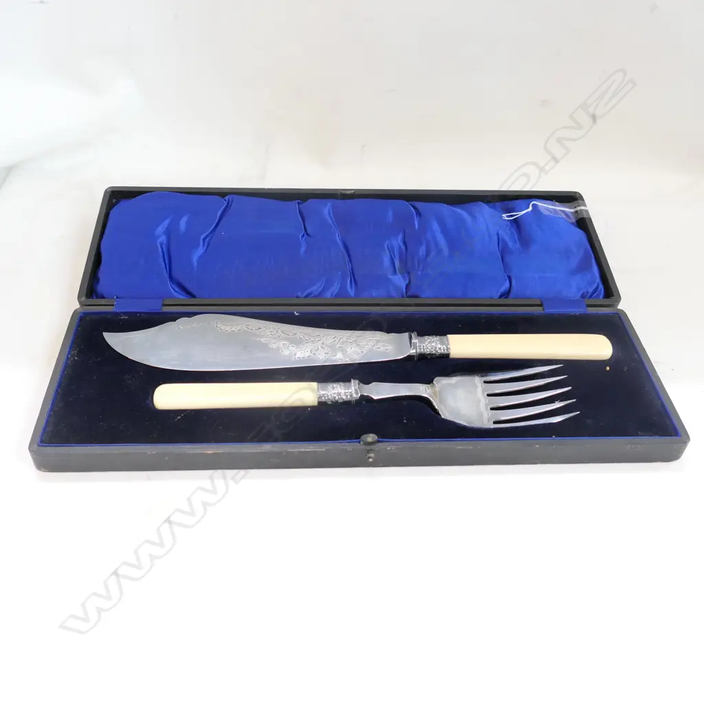 PR EDWARDIAN, CASED FISH SERVERS, IVORY HANDLES, SILVER PLATE Image 1++
