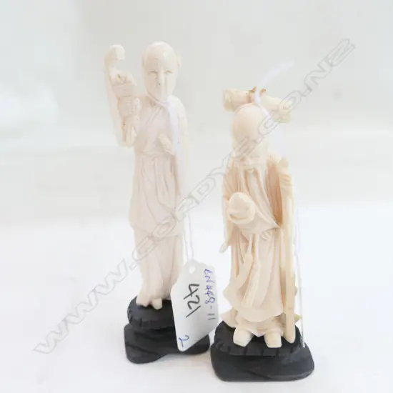 2 CARVED IVORY SAGE FIGURES ON WOOS STANDS