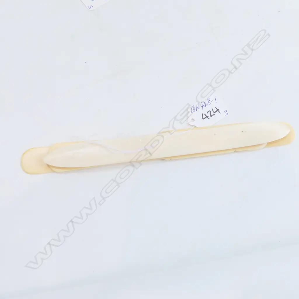 3 VINTAGE IVORY PLAIN BOOK MARKS LONGEST 225mm Image 1++