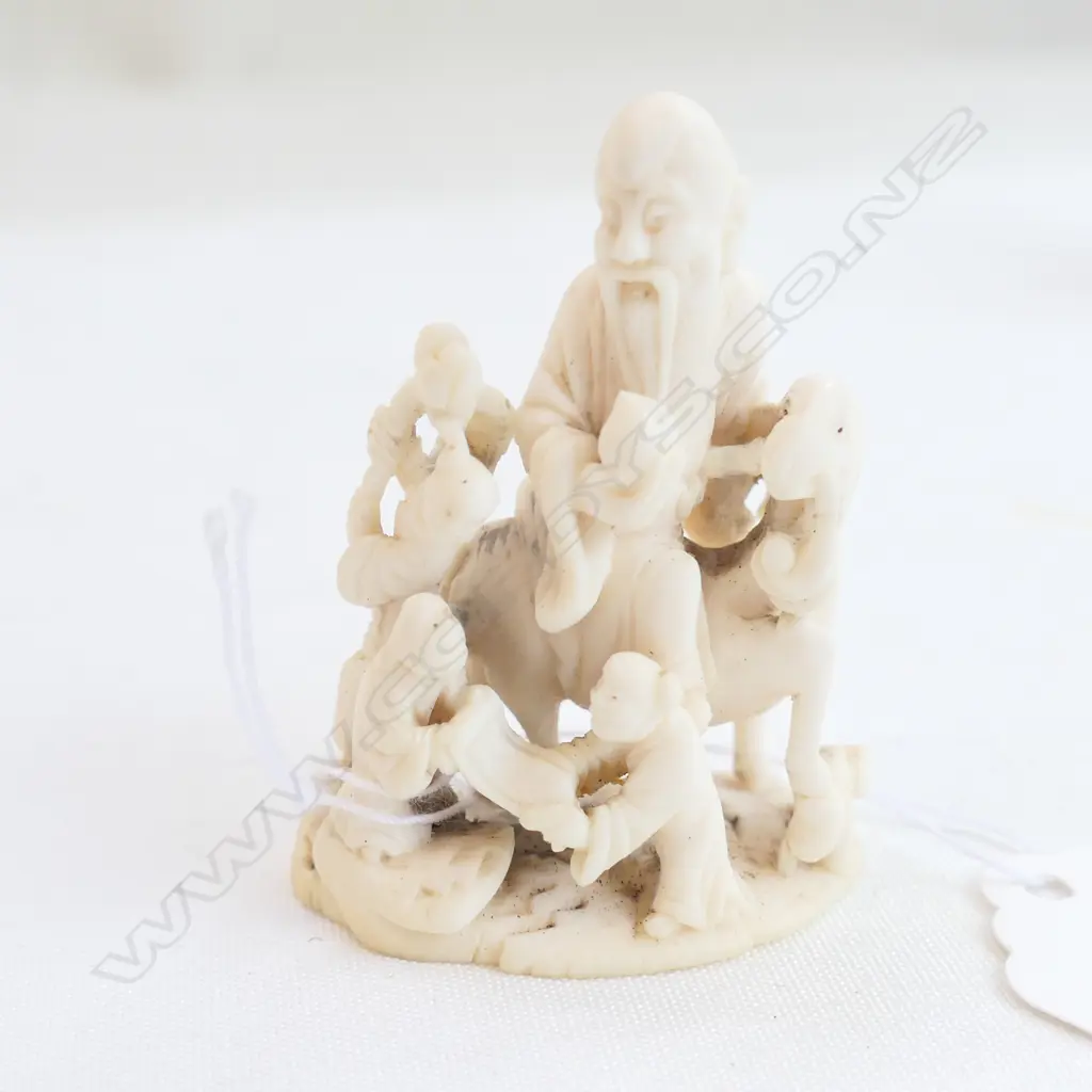 CHINESE VINTAGE CARVED IVORY OKIMONO SAGE ON GOAT Image 1++
