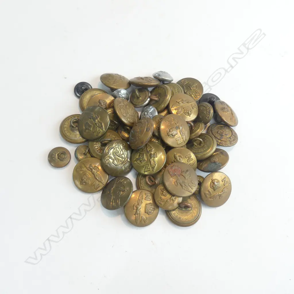 BAG NZ AIRFORCE BUTTONS 40+ Image 1++