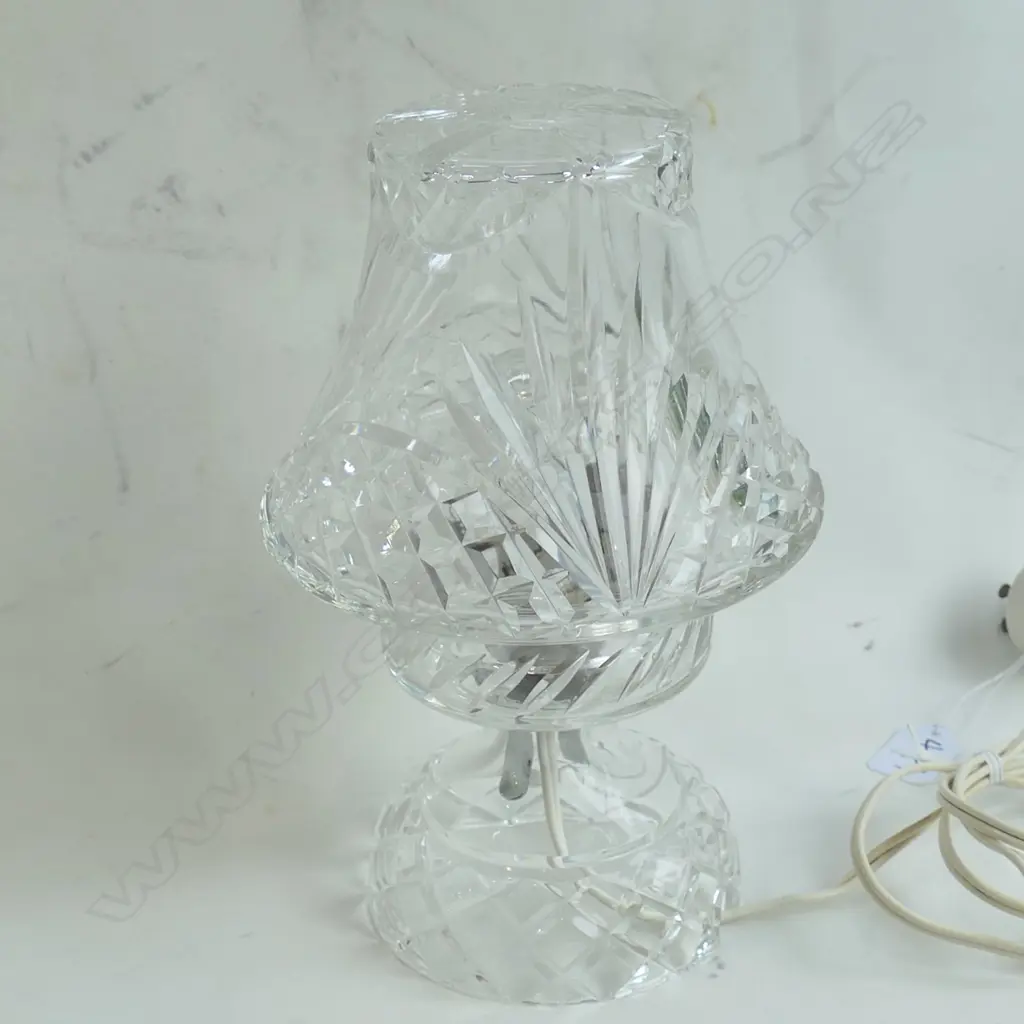 CRYSTAL LAMP Image 1++
