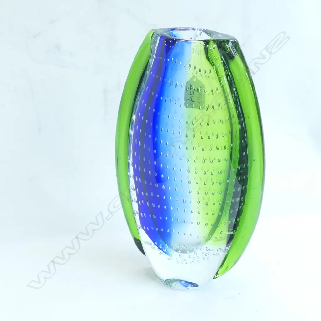LARGE ART GLASS VASE Image 1++