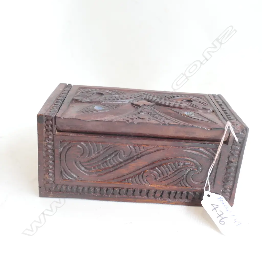 SMALL CARVED MAORI BOX 155MM L Image 1++