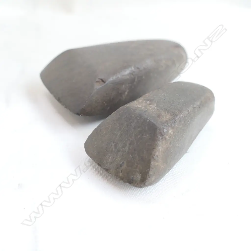 2 EARLY PACIFIC STONE ADZE L's 100 & 75mm Image 1++