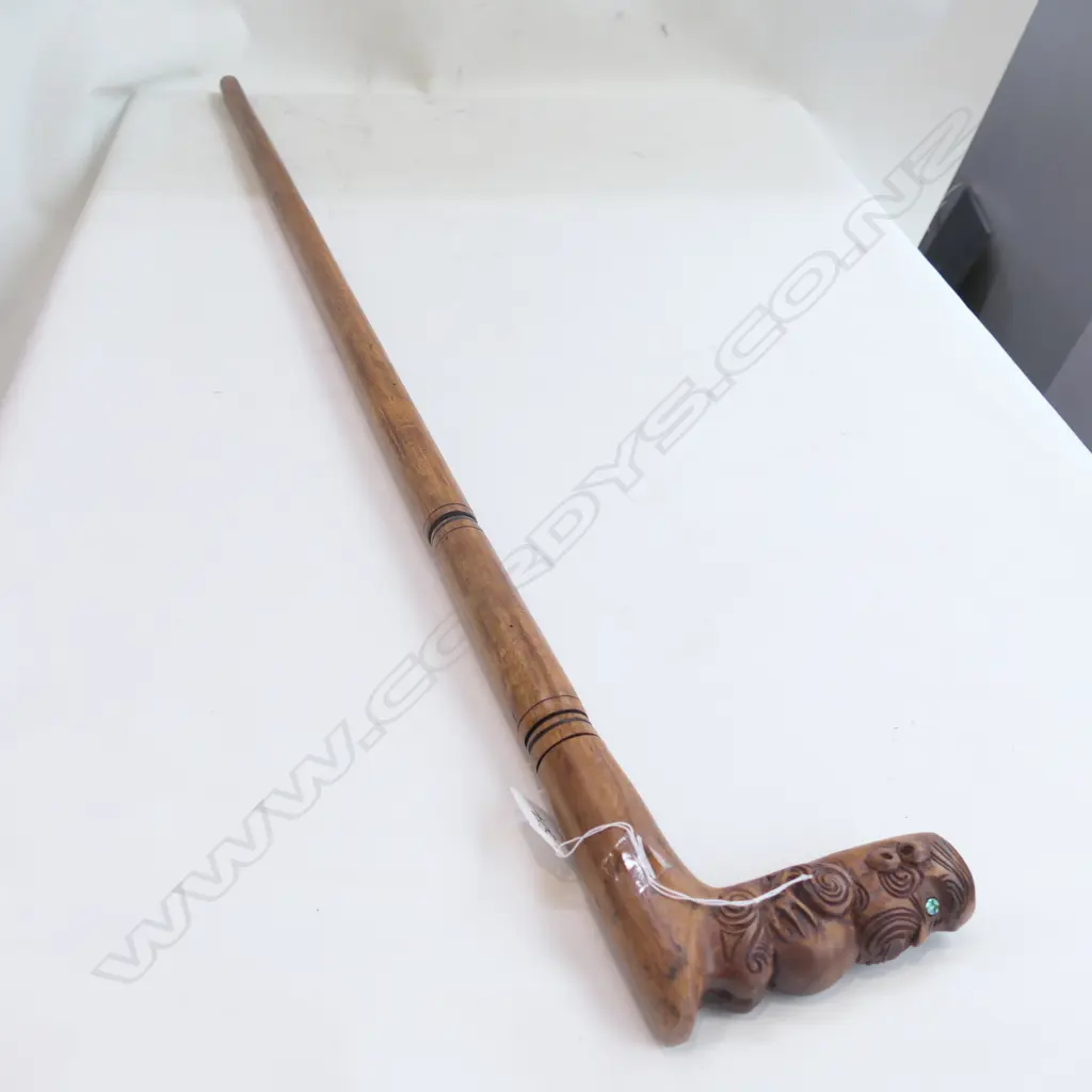 MODERN MAORI CARVED WALKING STICK FIGURE HANDLE Image 1++