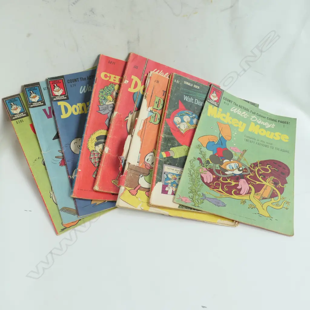 9 WALT DISNEY- MICKEY MOUSE COMICS, c.1963 Image 1++