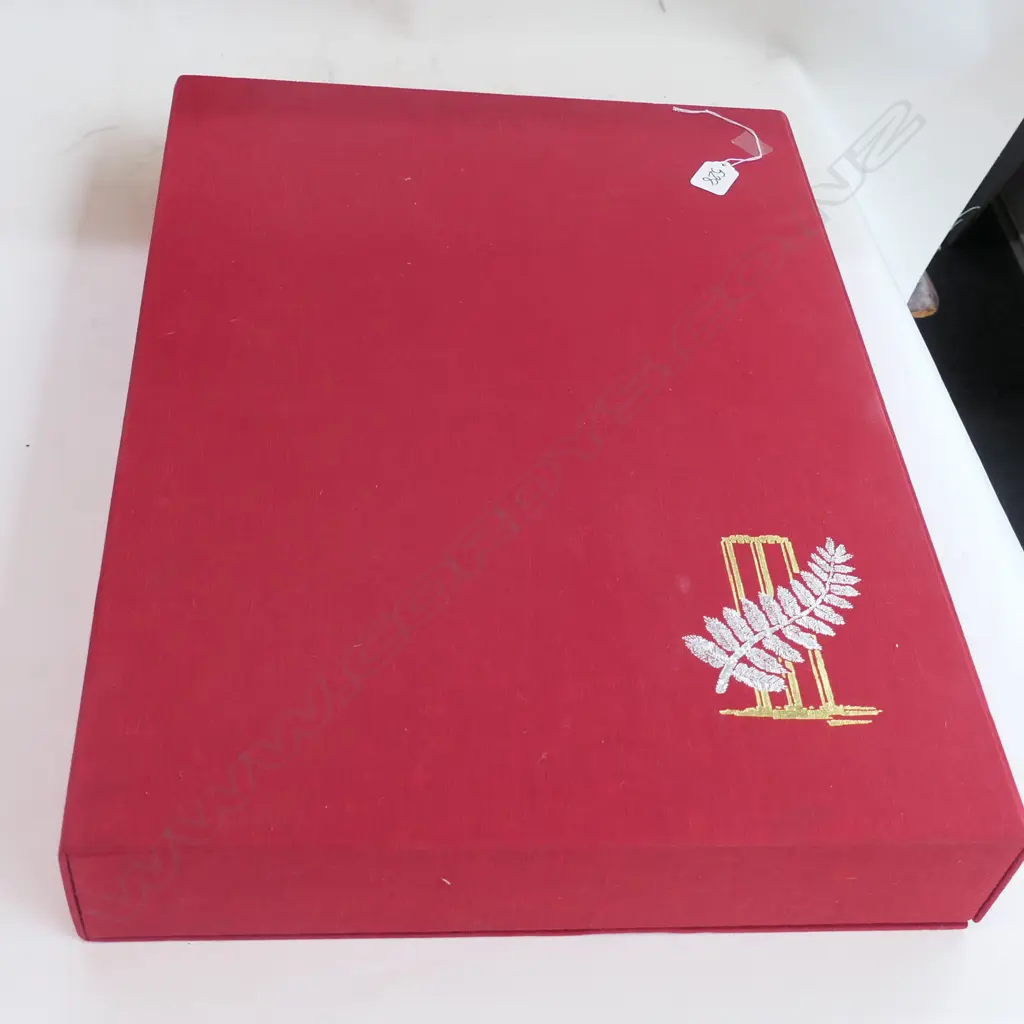 LGE LTD ED BOOK 'MEN IN WHITE' #103/1200 1894-1985 Image 1++