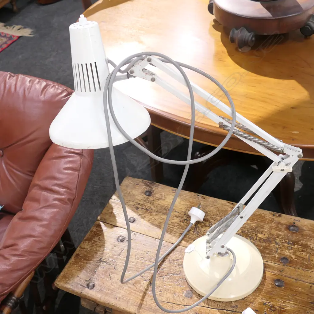 SUPERLUX ANGLEPOISE LAMP Image 1++