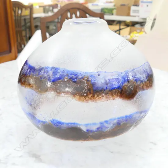 MURANO 'SCAVO' GLASS VASE BY ALFREDO BARBINI (1912-2007)