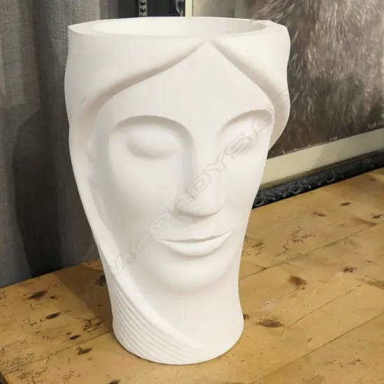WHITE CERAMIC WOMANS FACE VASE / PLANTER 460MM H