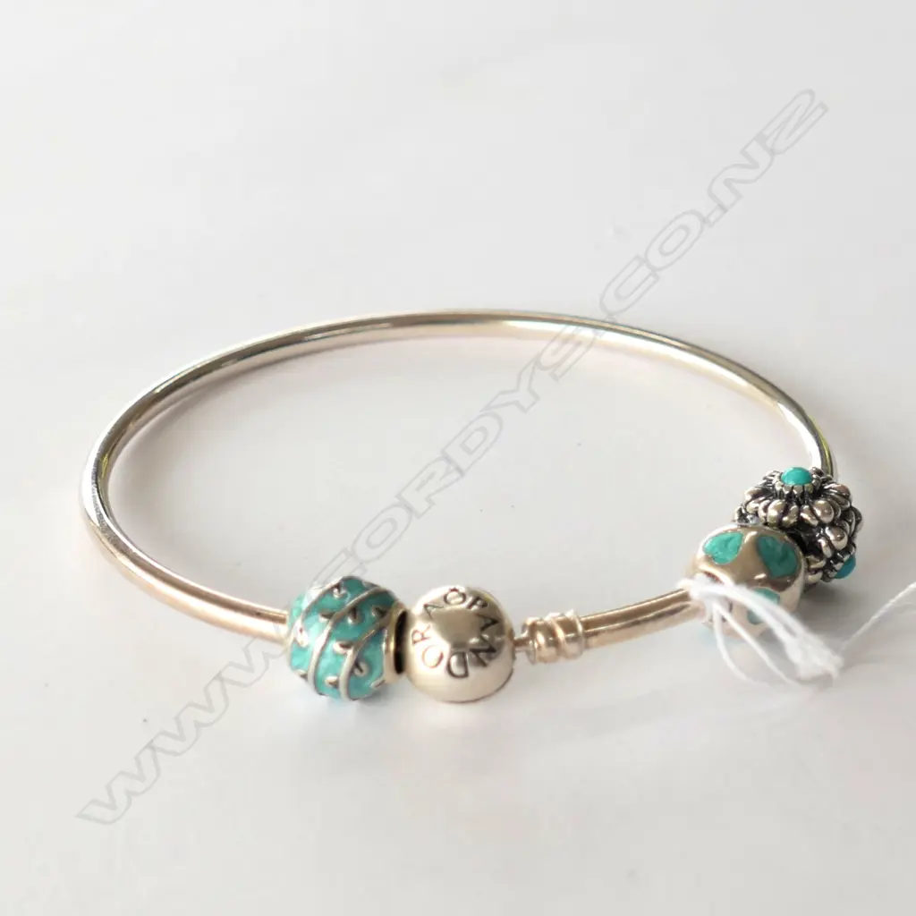 PANDORA SILVER BANGLE AND THREE CHARMS Image 1++