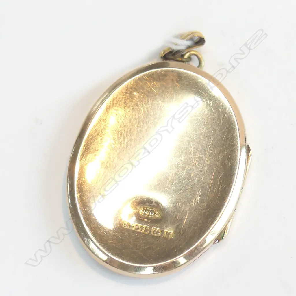 1915 9CT ROSE GOLD LOCKET 4.2GMS Image 1++