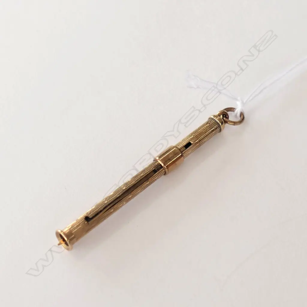 9CT GOLD TOOTHPICK 2.73gm Image 1++