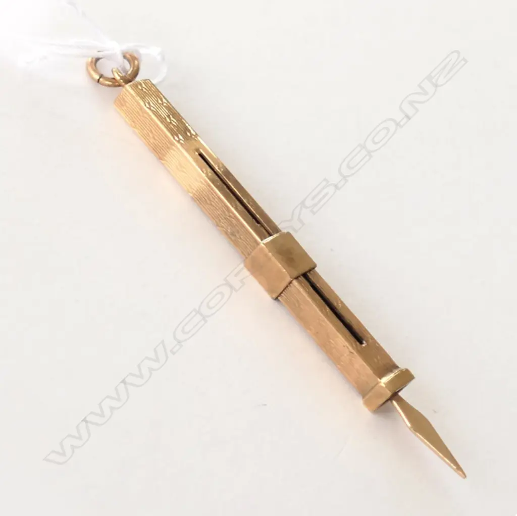 9CT GOLD TOOTHPICK 3.93gm Image 1++