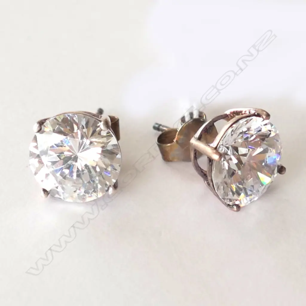 FAUX DIAMOND STUD EARRINGS SILVER BACKS Image 1++