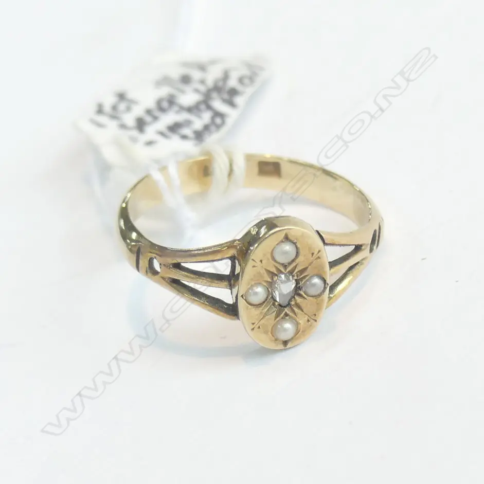 VICT SENAILLE DAIMOND IMITATION SEED PEARL RING Image 1++