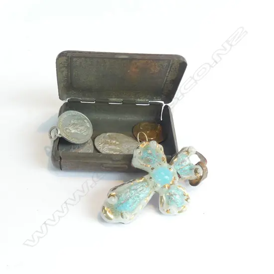 18CT MADONNA +3 OTHERS + LIMOGES CROSS