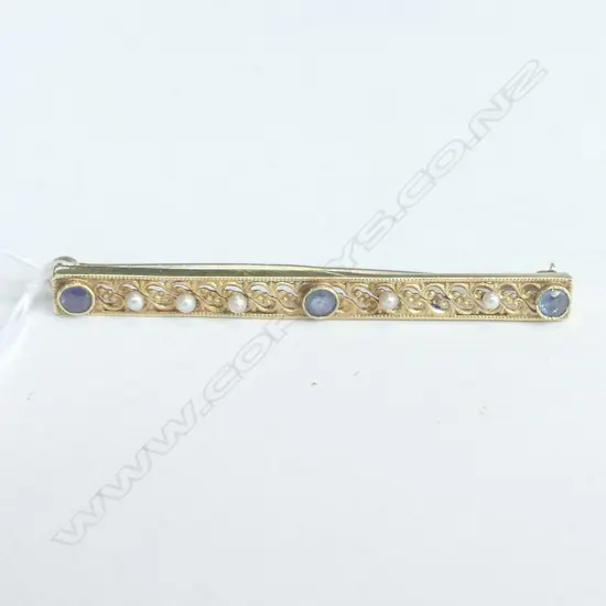 9CT GOLD PEARL & SAPPHIRE BROOCH
