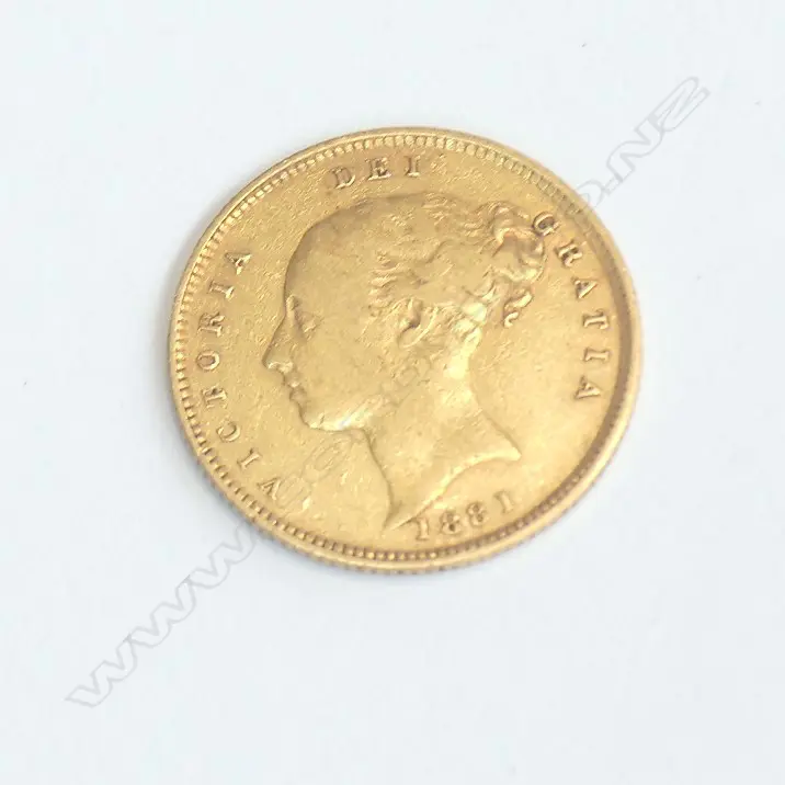 VICTORIAN 1881 GOLD HALF SOVEREIGN Image 1++