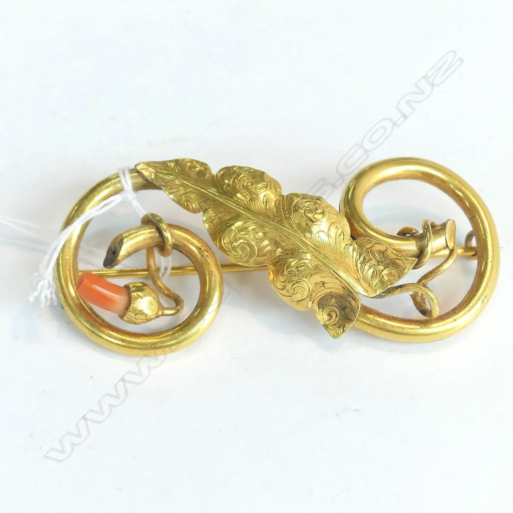 VICTORIAN PINCHBECK BROOCH (AF) Image 1++