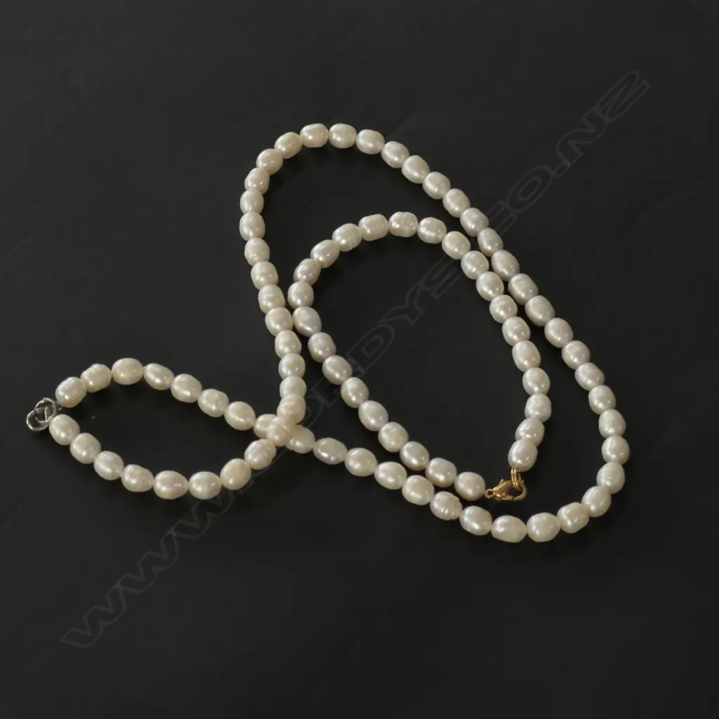 FRESH WATER PEARL NECKLACE AND BRACELET Image 1++
