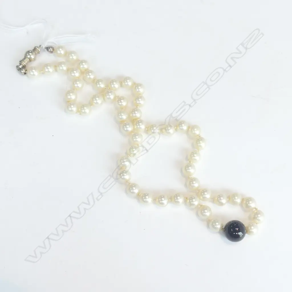 CULTURED PEARL NECKLACE SILVER CLASP... Image 1++
