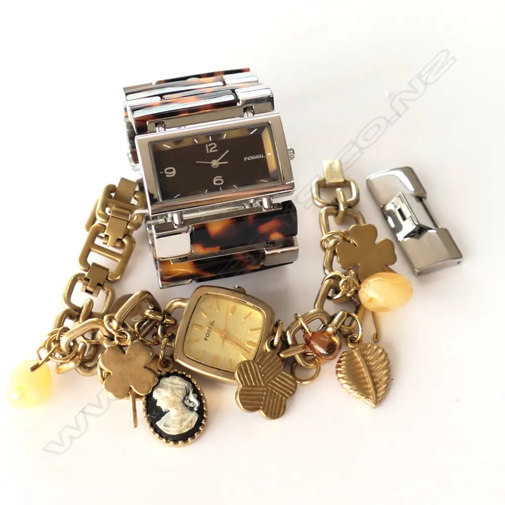 TWO FOSSIL WRISTWATCHES Image 1++