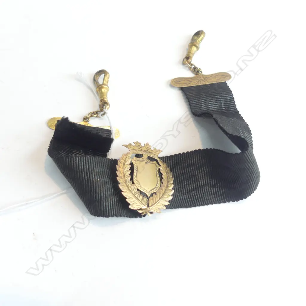 9CT MOUNTED BLACK SILK FOB PLATED CLIPS  Image 1++